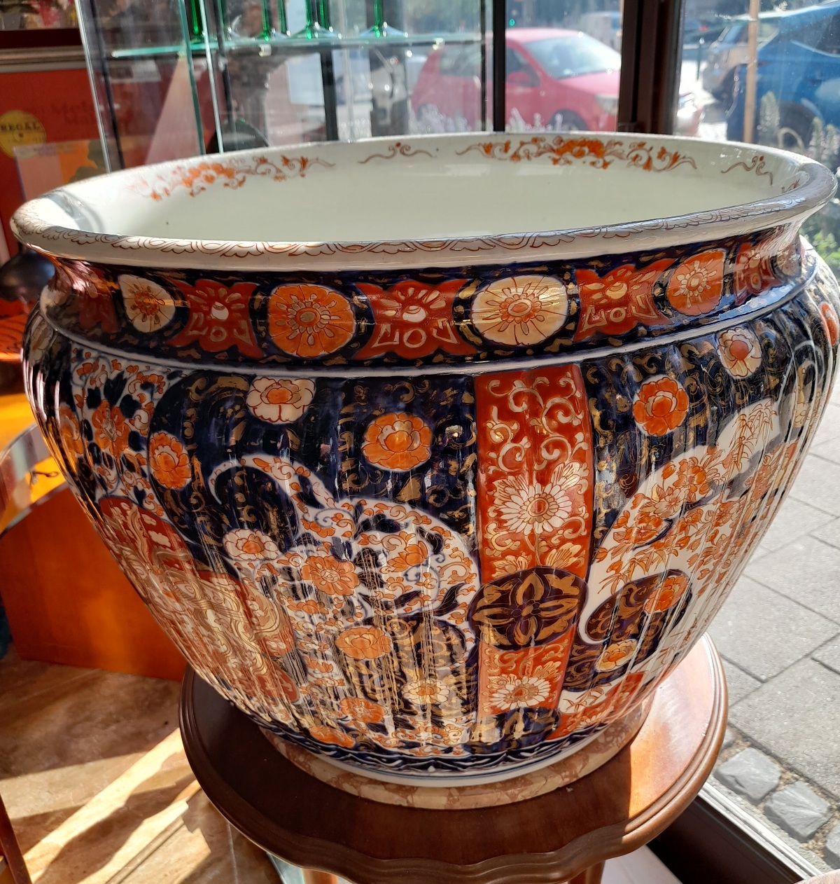 Japán Imari stílusú porcelán kaspó 19. sz. vége, 20. sz eleje