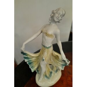 Német porcelán táncosnő figura 20. sz.