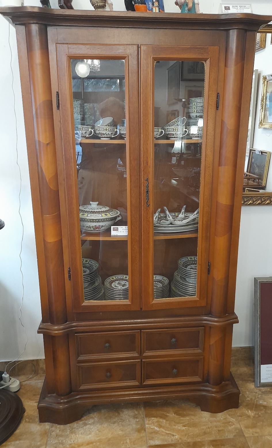Biedermeier jellegű, historizáló angol vitrin 20.sz. - Image 2