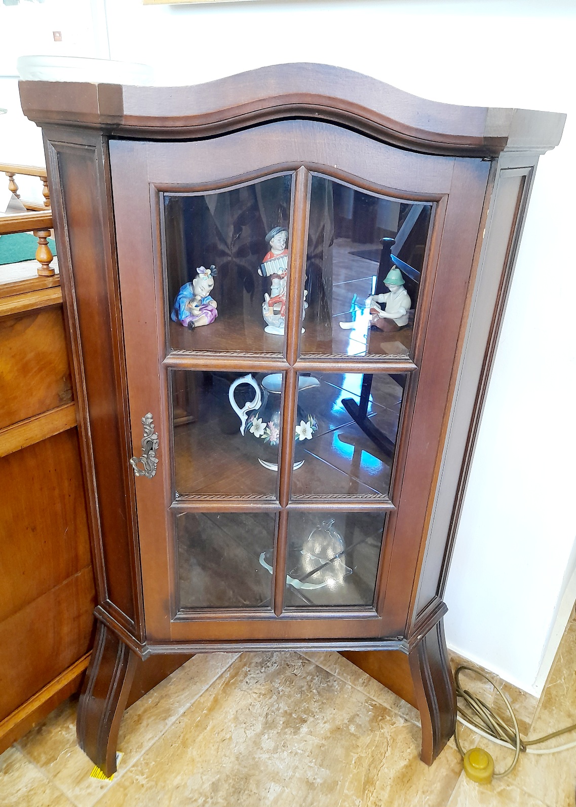 Elegáns 2 részes sarokkomód, felül vitrines megoldással 20. sz. közepe - Image 4